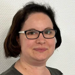 Ramona Schröder